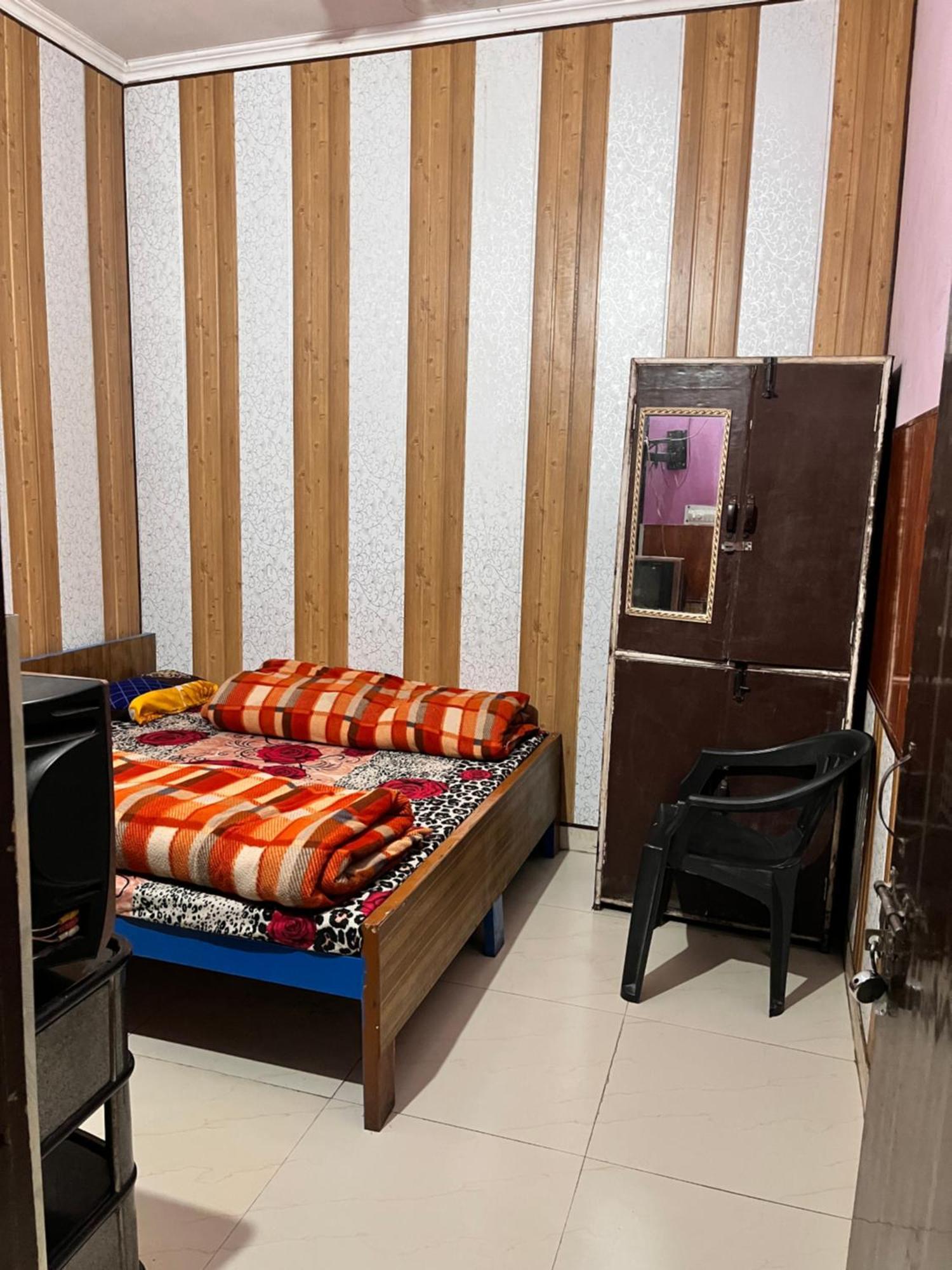Hotel Pushpanjali Haldwāni Extérieur photo